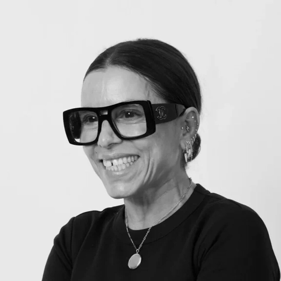 LIZ MARTINS