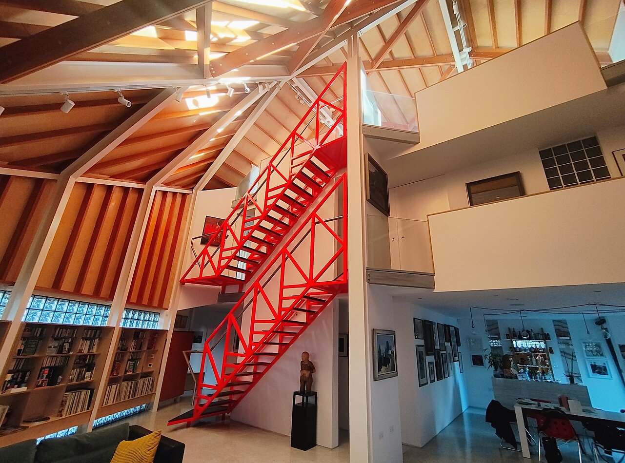 Atrium House KT3