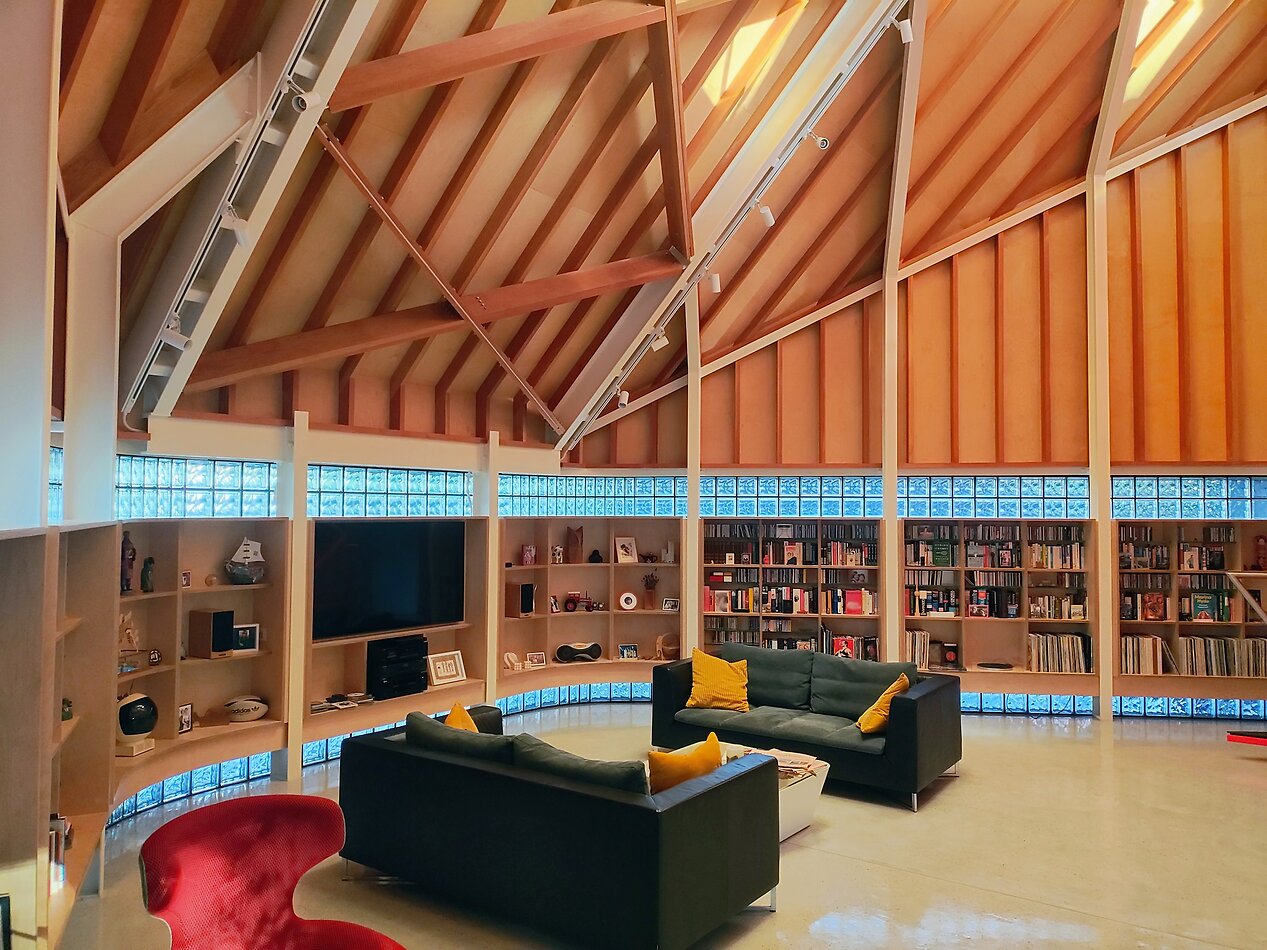Atrium House KT3