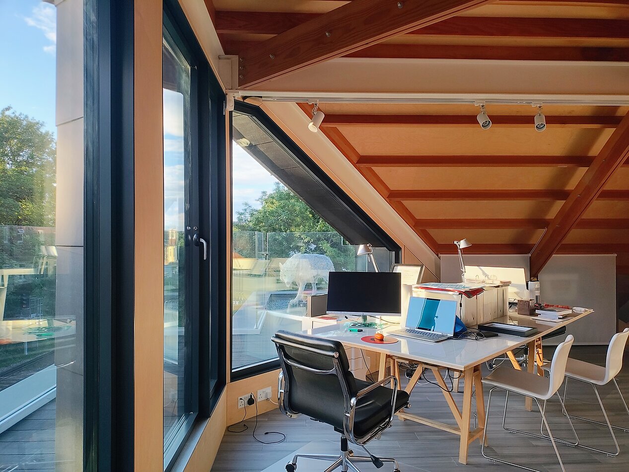 Atrium House KT3