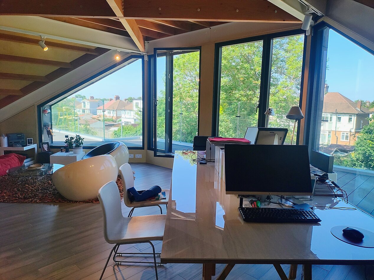 Atrium House KT3