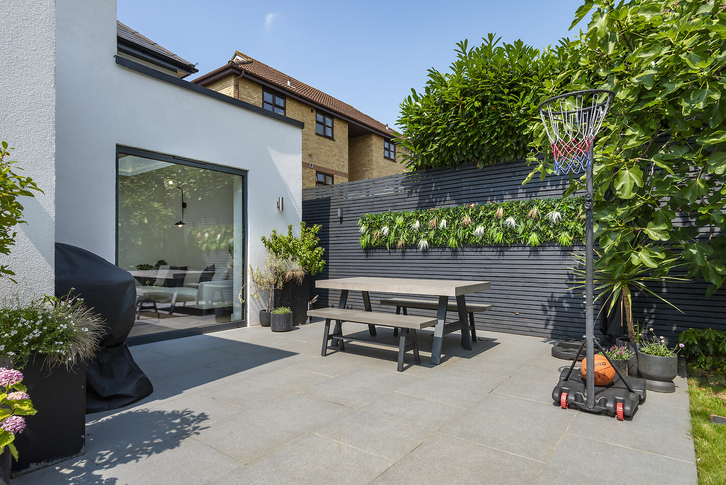 Kings Avenue SW12