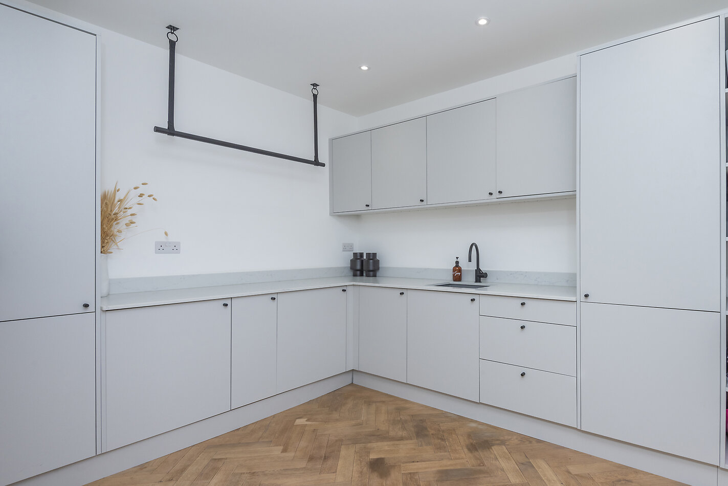 Kings Avenue SW12