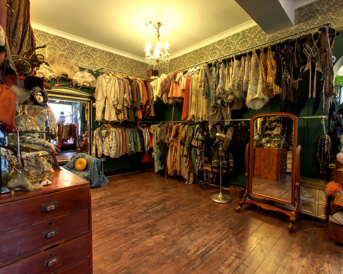 Prangsta Costumiers - SE14