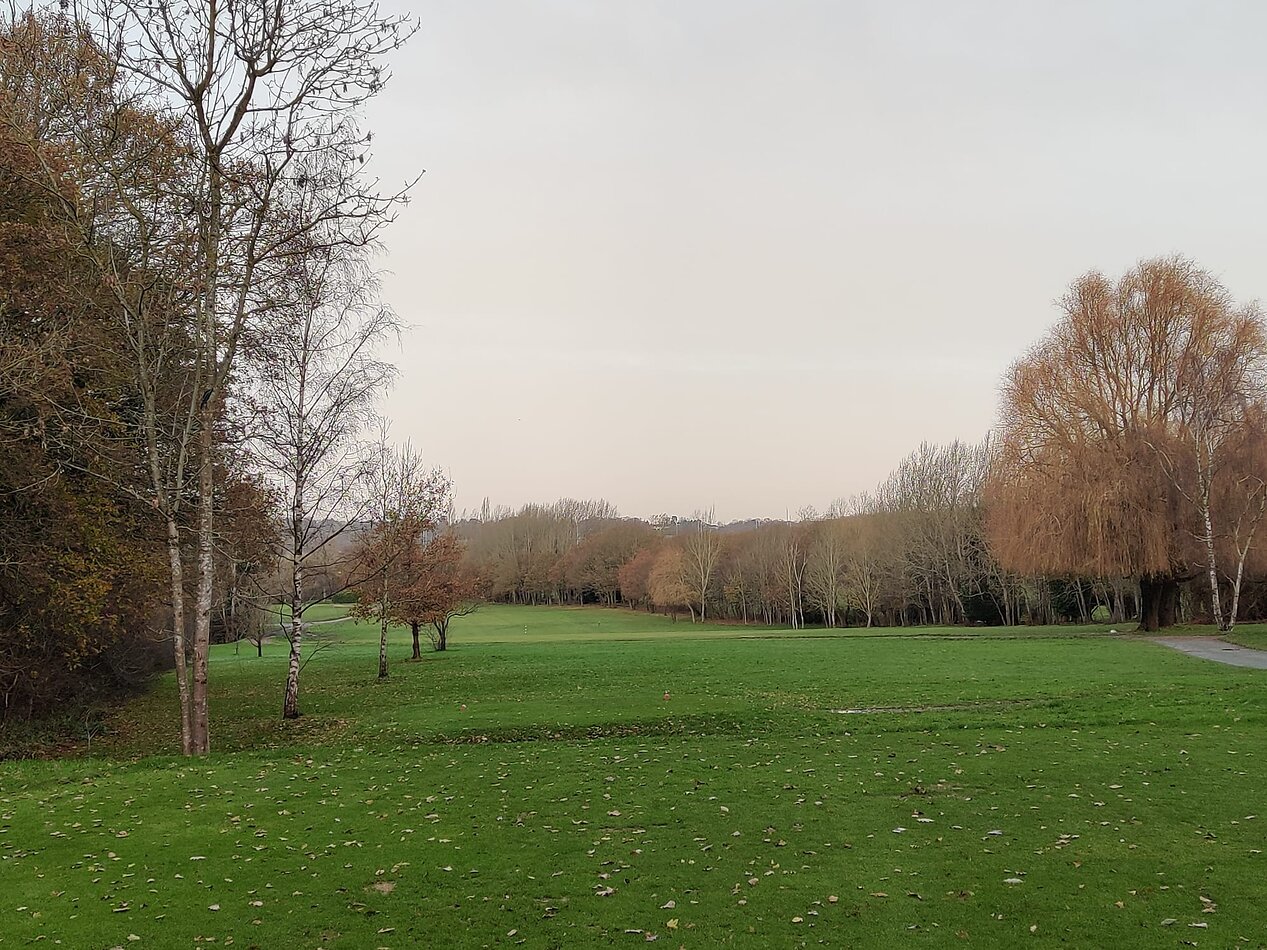 Golf Course - NW7