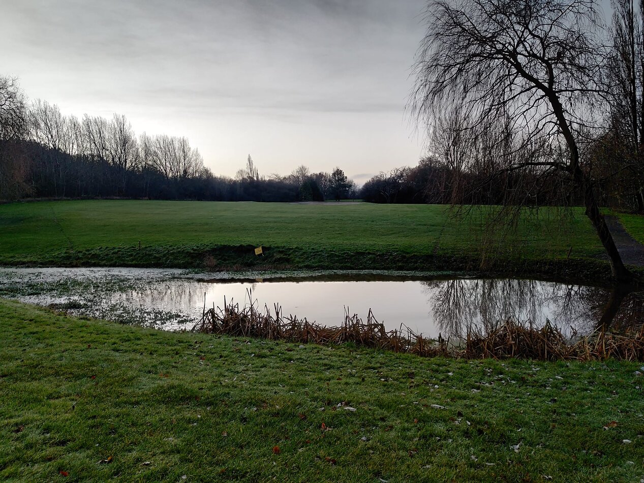 Golf Course - NW7