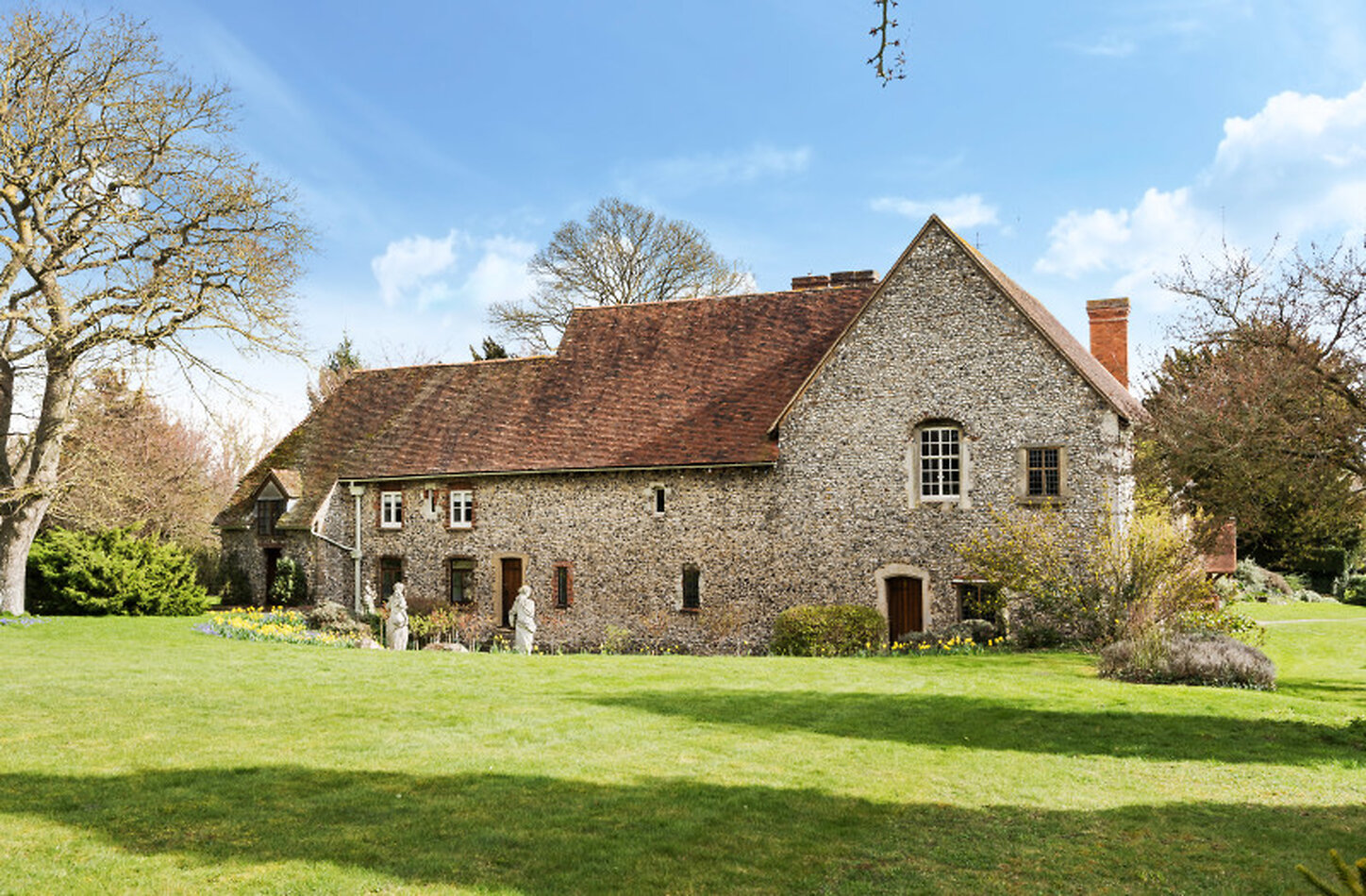 Luddestone Hall- Kent