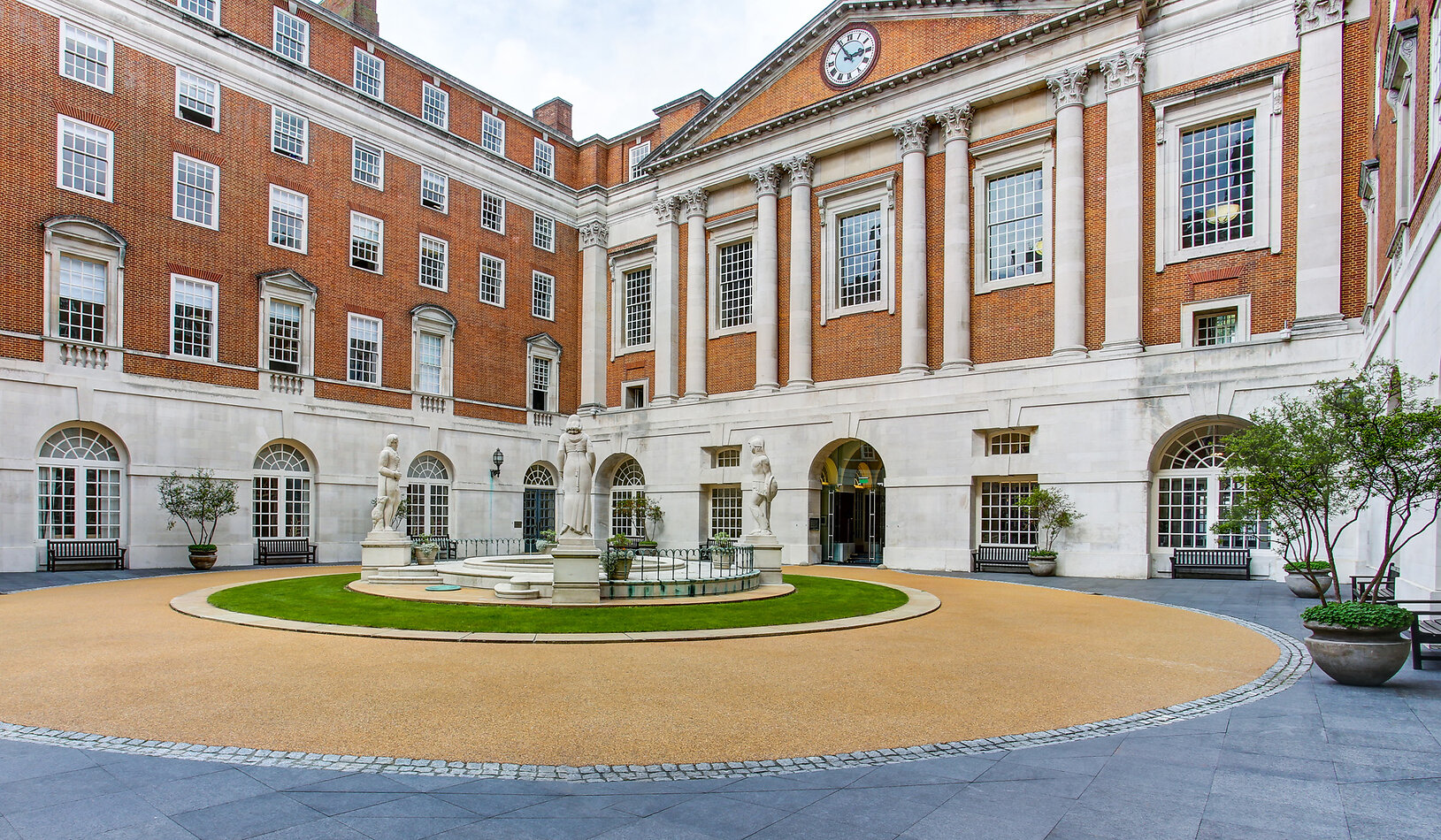 Mansion House in Bloomsbury