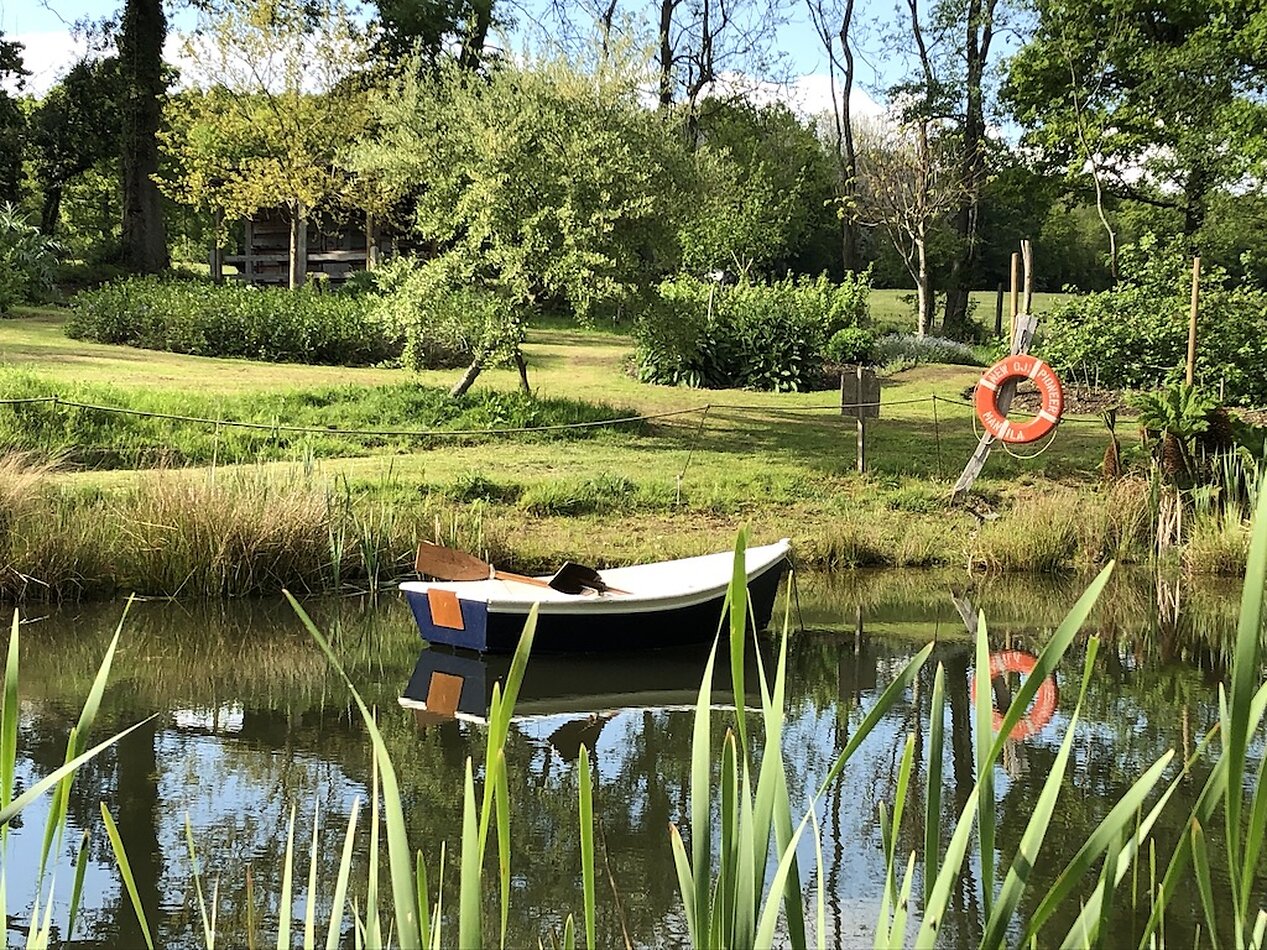 Enchanted Garden - Sussex