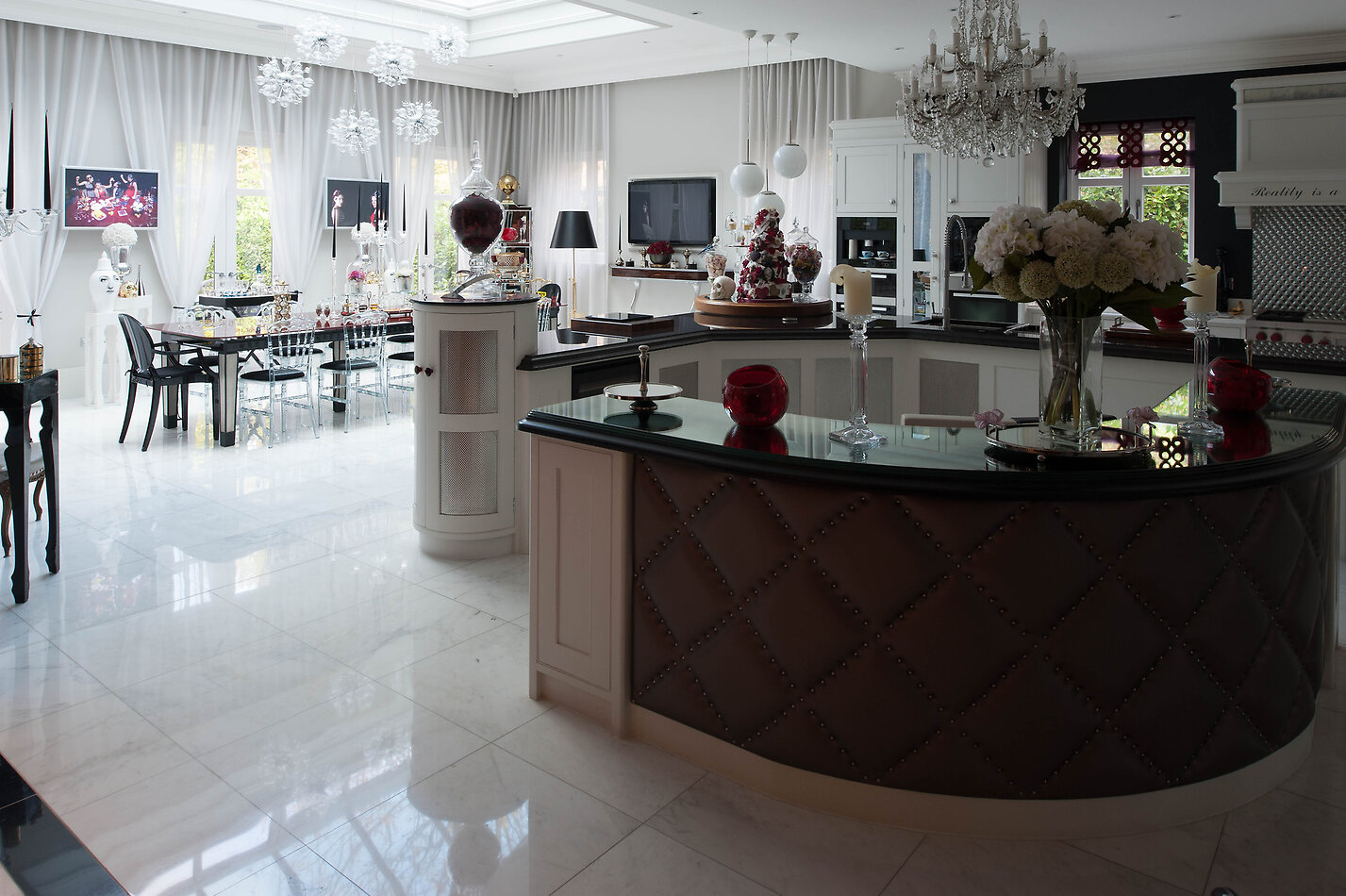 Ascot Mansion