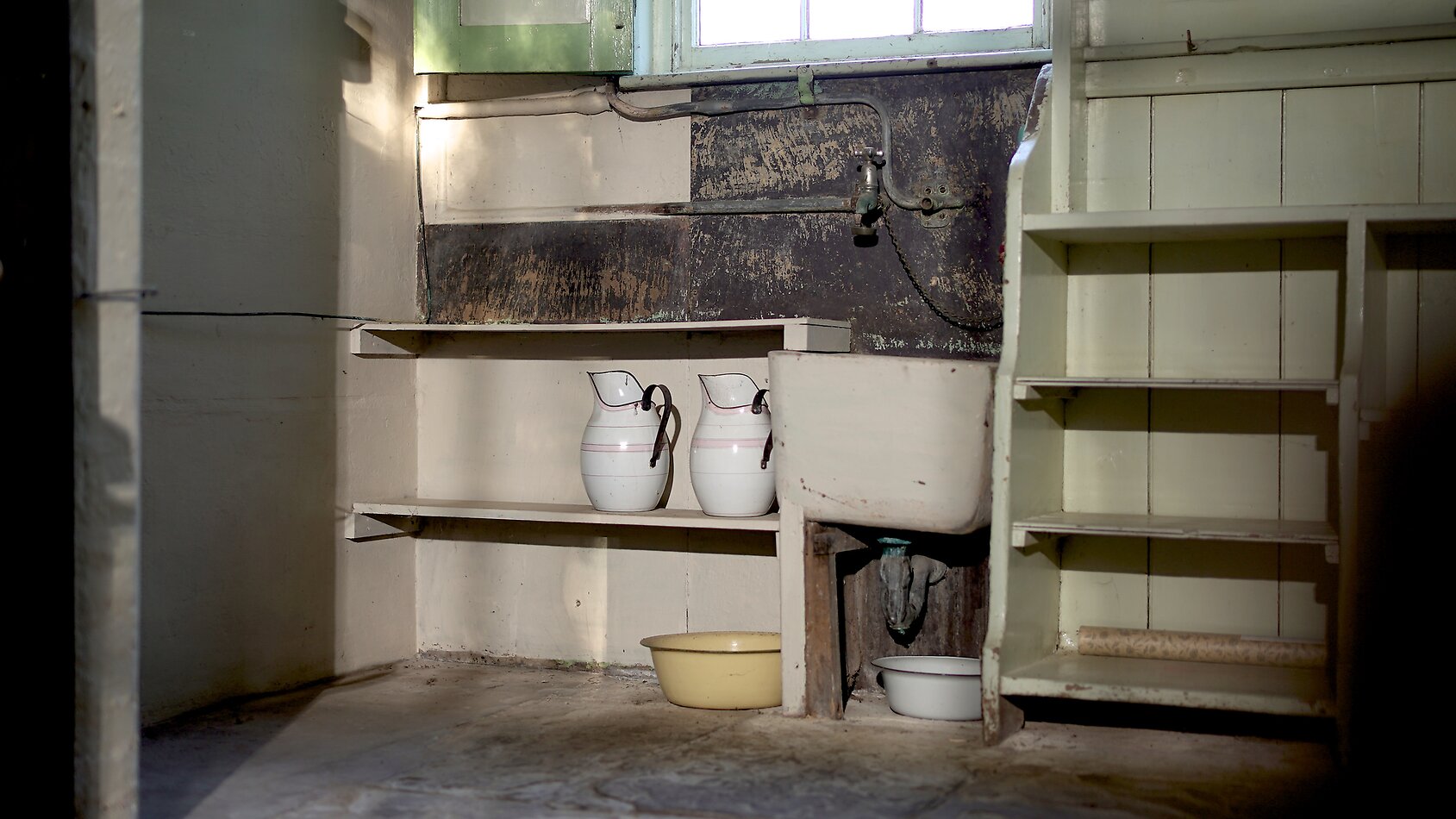 Derelict Victorian Manor - Suffolk