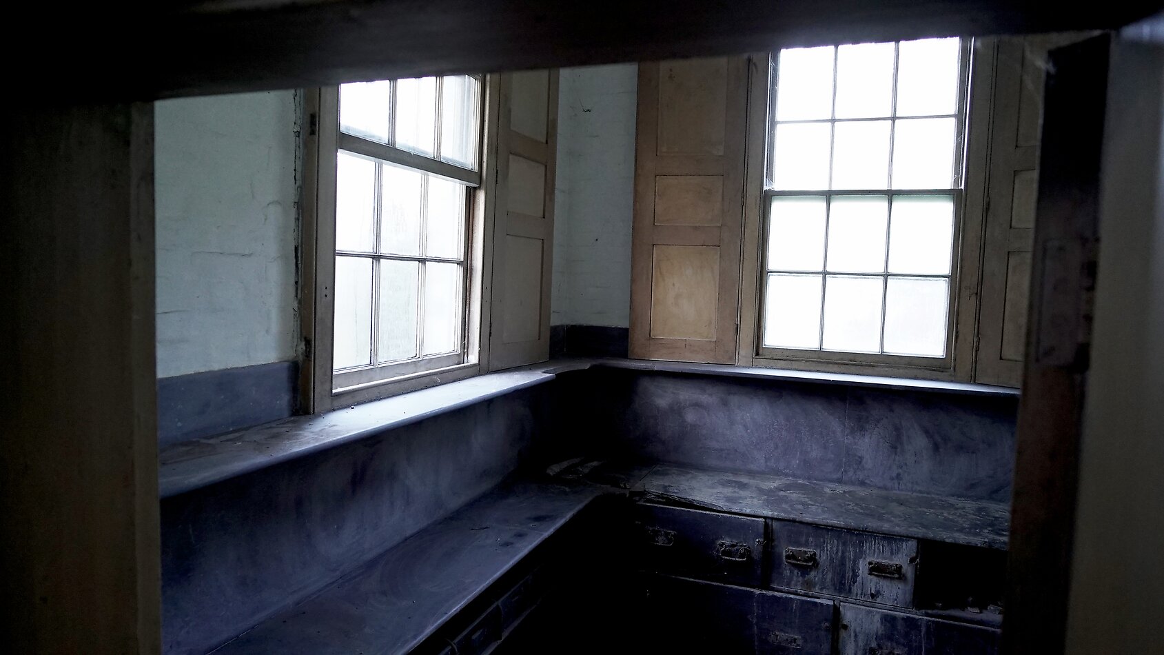 Derelict Victorian Manor - Suffolk