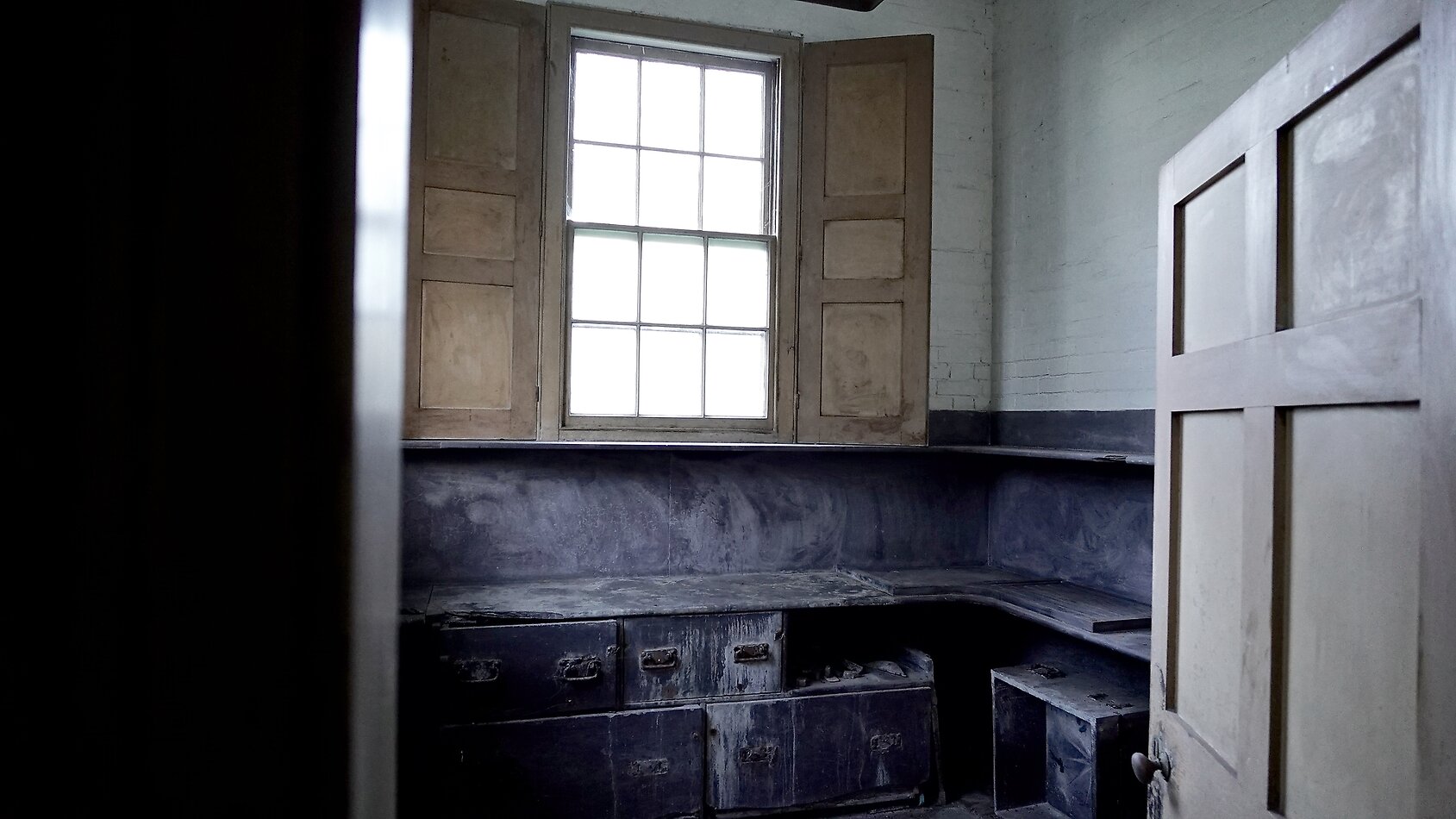 Derelict Victorian Manor - Suffolk