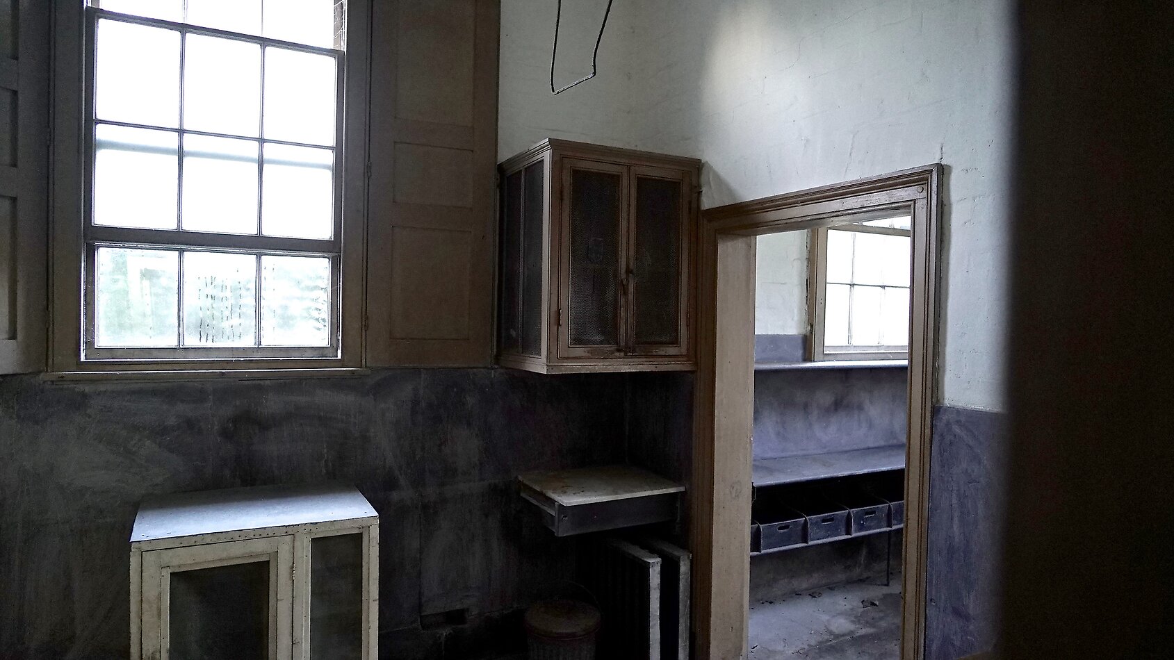 Derelict Victorian Manor - Suffolk