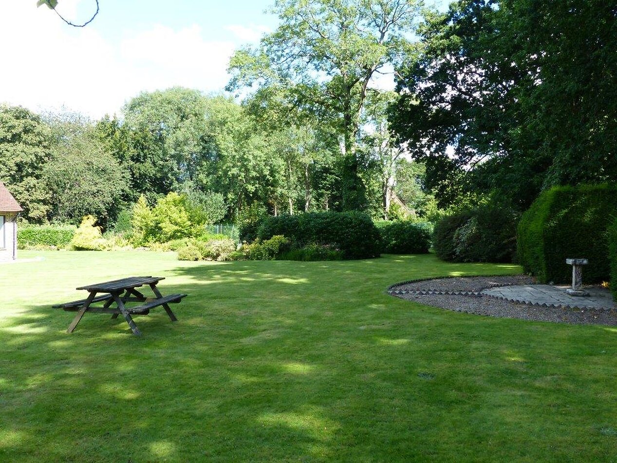 Ryddenwood, Guildford