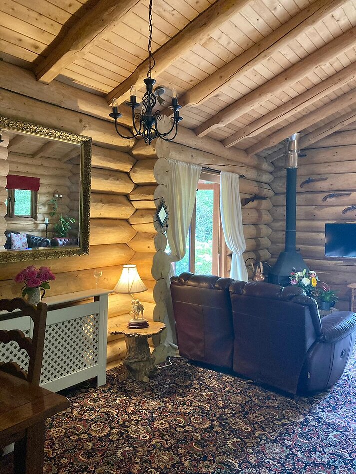 LOG CABIN - Sevenoaks