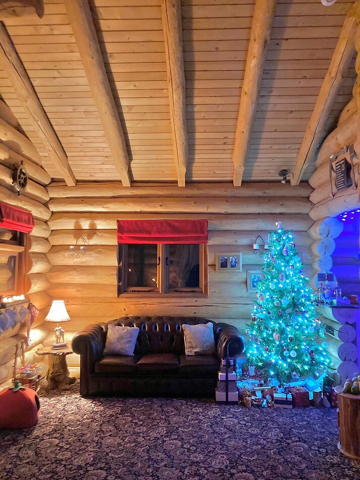 LOG CABIN - Sevenoaks
