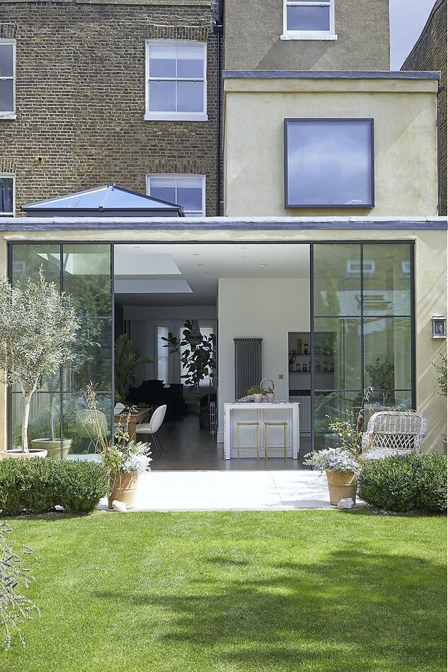 Boscombe Road W12